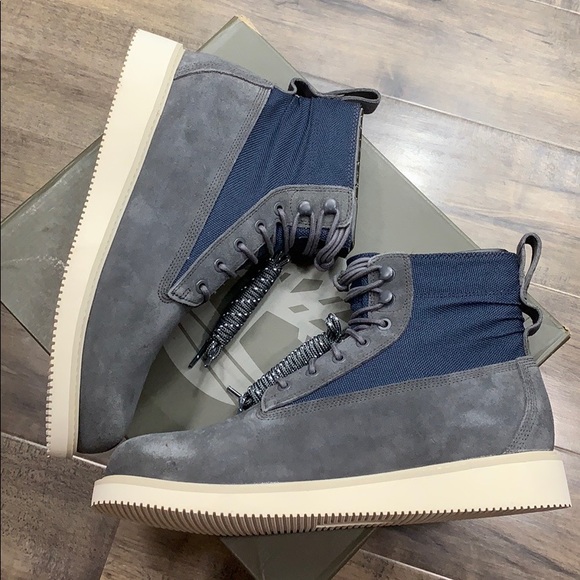 Timberland Other - TIMBERLAND 6 IN PREMIUM VIBRAM WATERPROOF MID BOOT